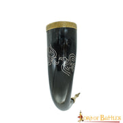 Cuerno vikingo para beber modelo Cuervos gemelos