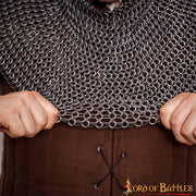 Almófar medieval con anillas de aluminio