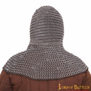 Almófar medieval con anillas de aluminio
