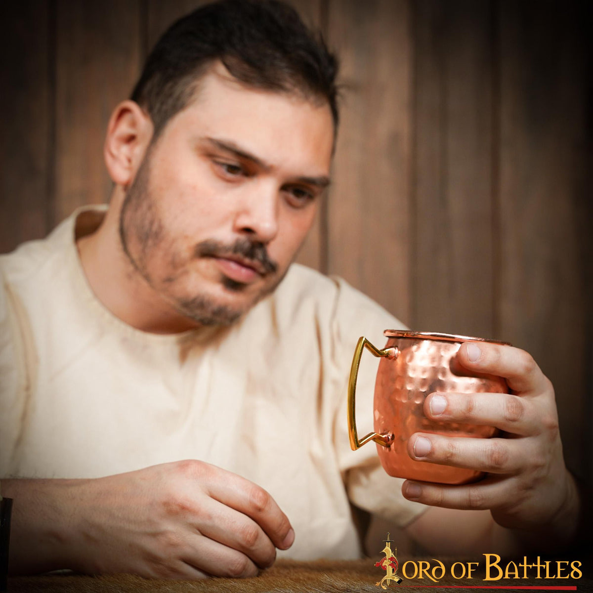 Taza medieval para beber de acero chapado en cobre