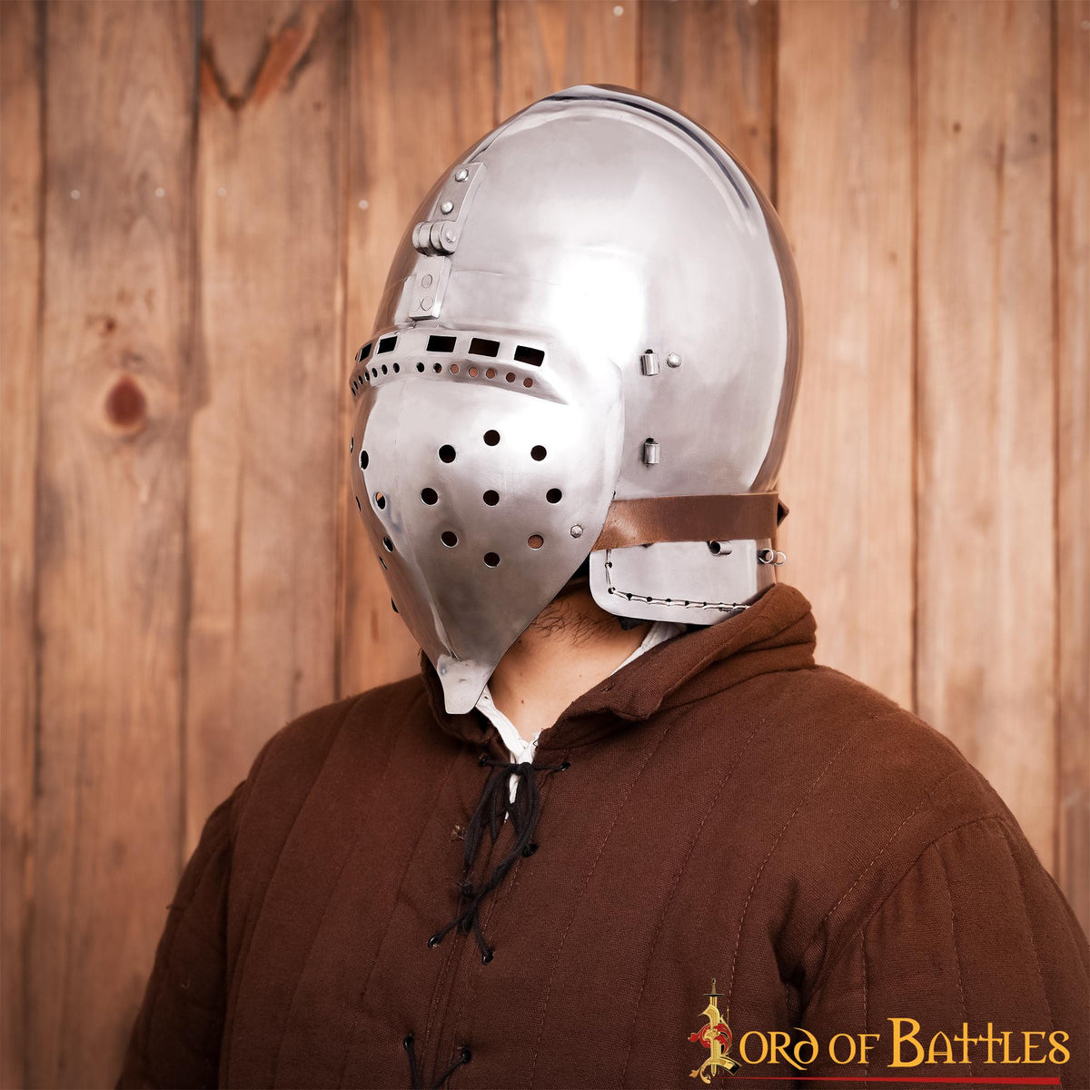 Bacinete Battle-Ready con visera, finales Edad Media