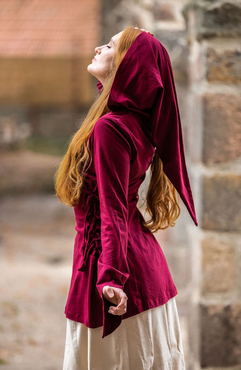 Blusa medieval Lea Roja con capucha
