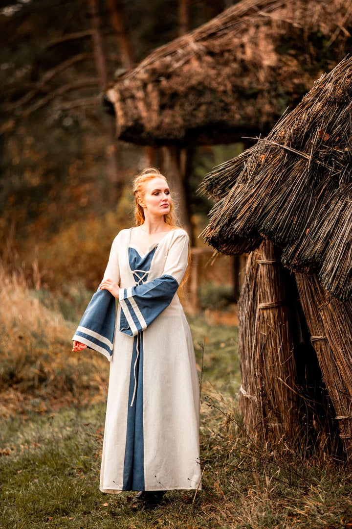 Vestido medieval modelo Dorothea, color natural-azul