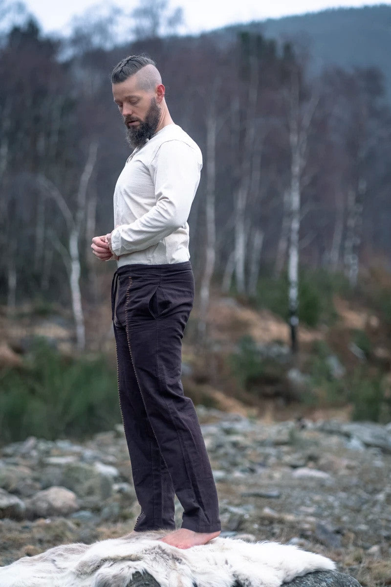 Pantalones medievales modelo Hermann, marrón oscuro