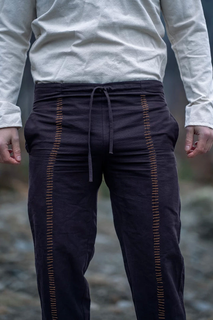 Pantalones medievales modelo Hermann, marrón oscuro