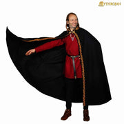 Capa medieval en lana con bordes decorados, color negro