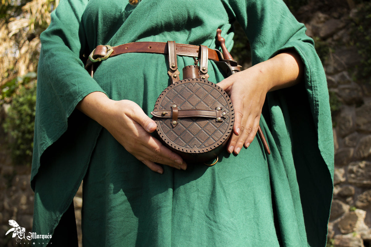 Cantimplora Explorer medieval en cuero