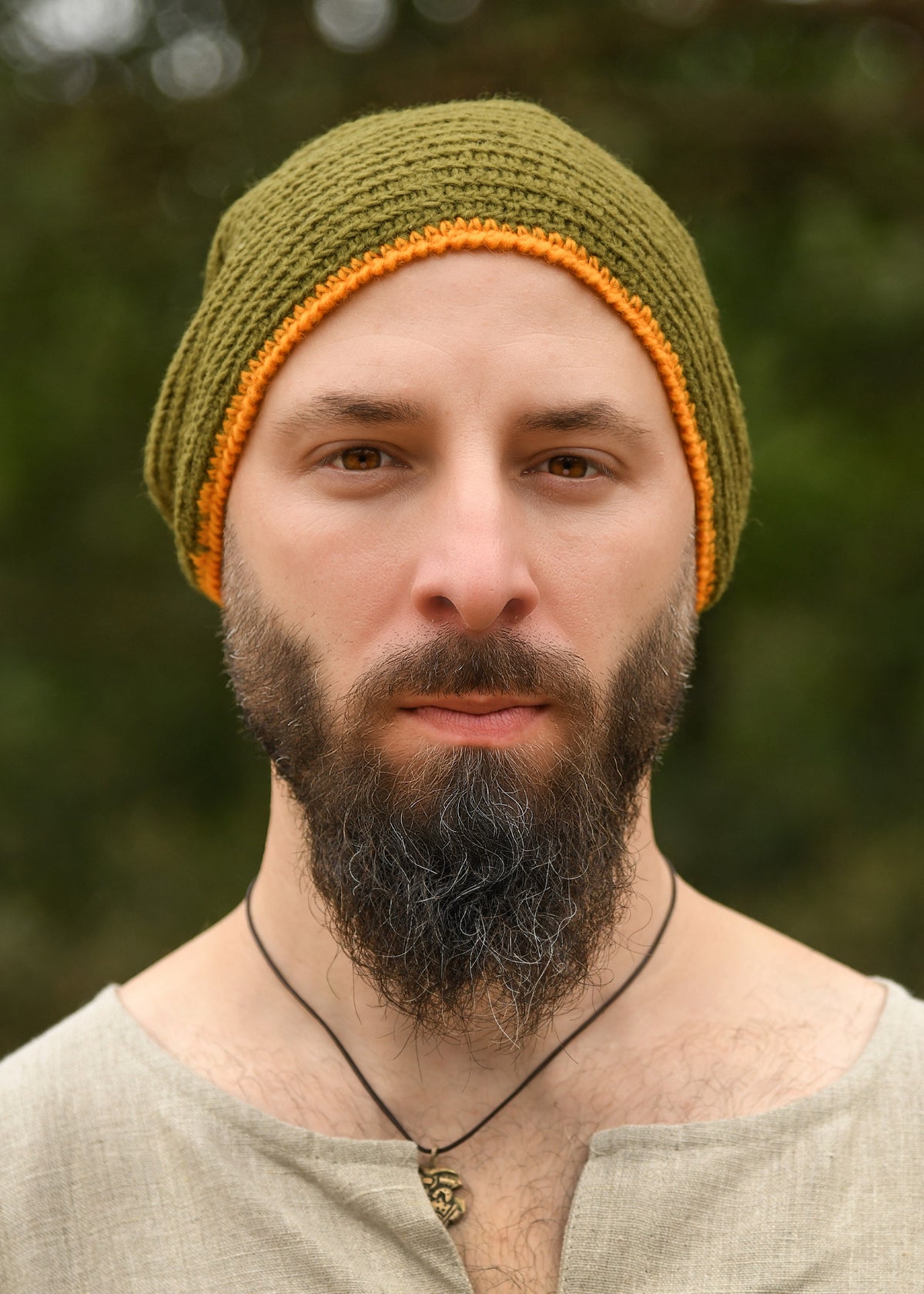 Gorro de lana crochet, verde-amarillo
