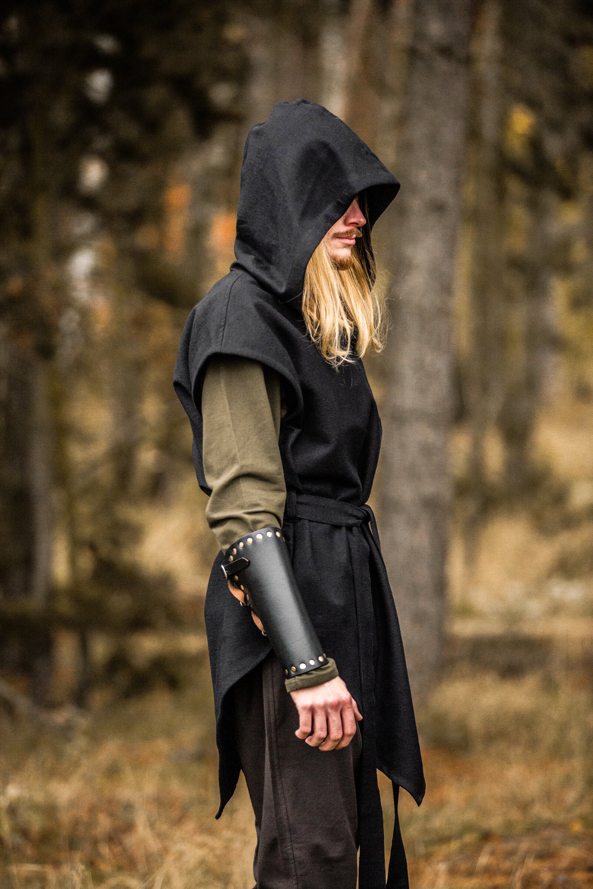 Túnica medieval negra de arquero modelo Aldón, unisex