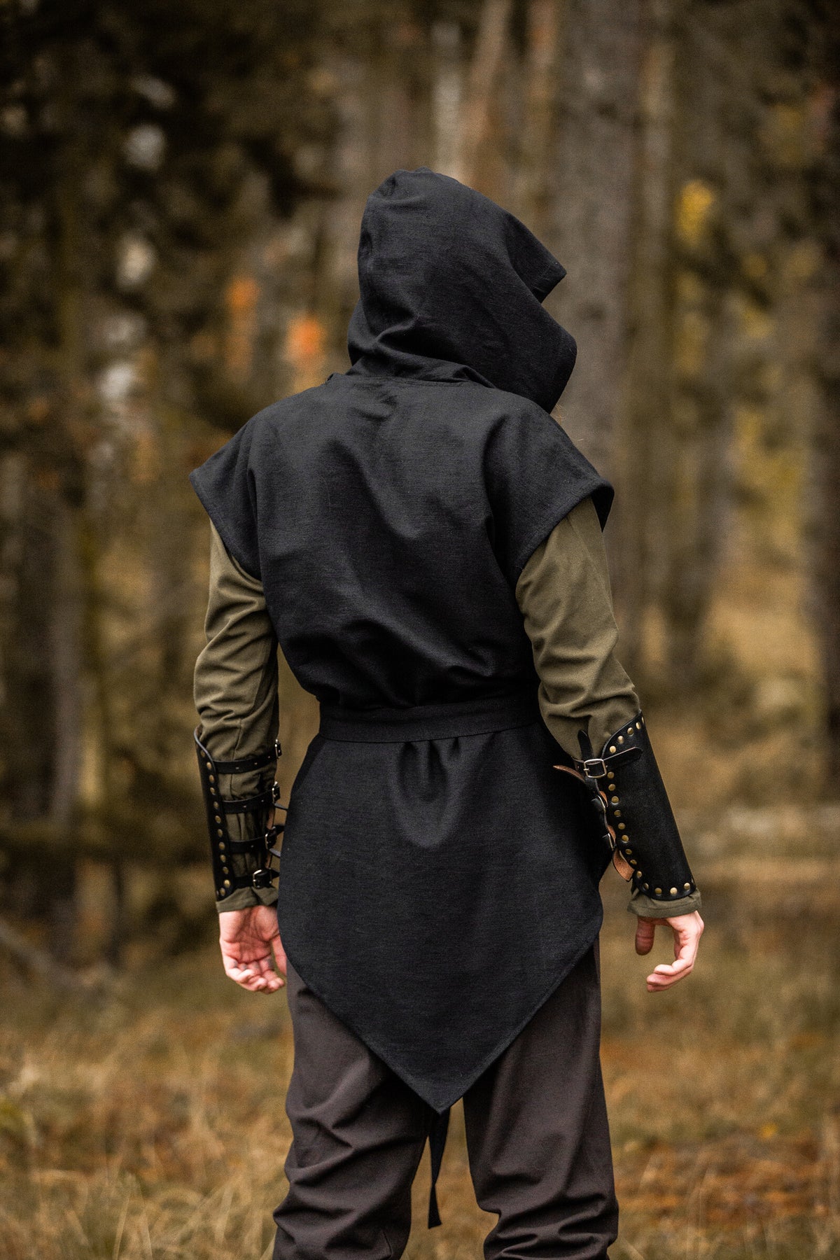 Túnica medieval negra de arquero modelo Aldón, unisex