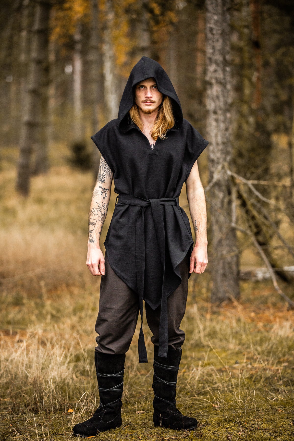 Túnica medieval negra de arquero modelo Aldón, unisex