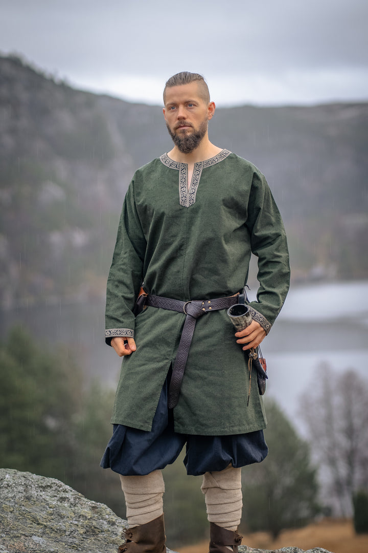 Túnica vikinga larga modelo Aegir, color verde