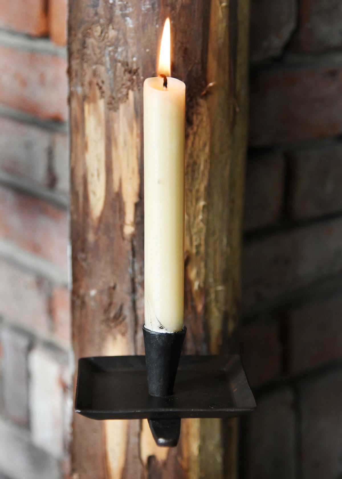 Candelabro de pared 1 vela, forjado a mano