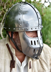 Casco Spangenhelmet con visera