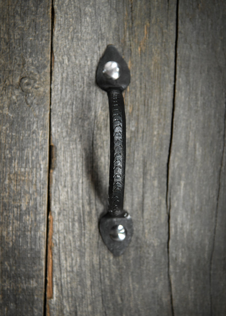 Mango de acero forjado a mano (13 cm.)